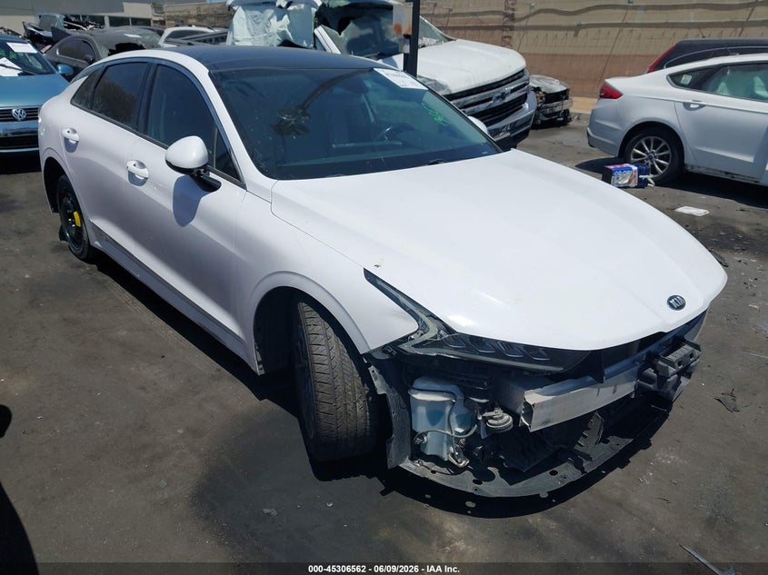 2021 KIA K5  (VIN: 5XXG34J23MG079536)