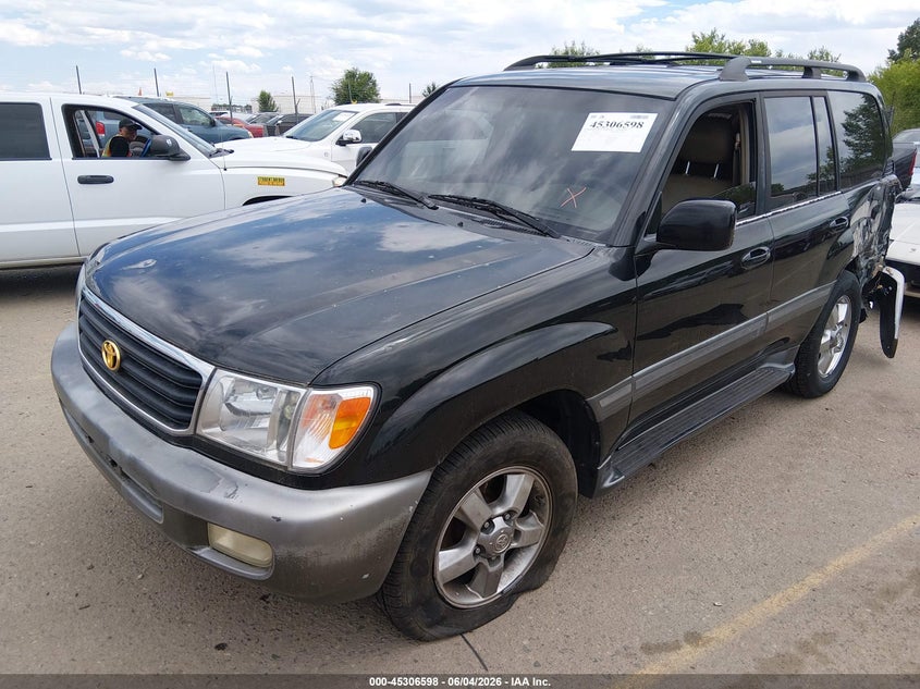 2000 TOYOTA LAND CRUISER auction photo 2