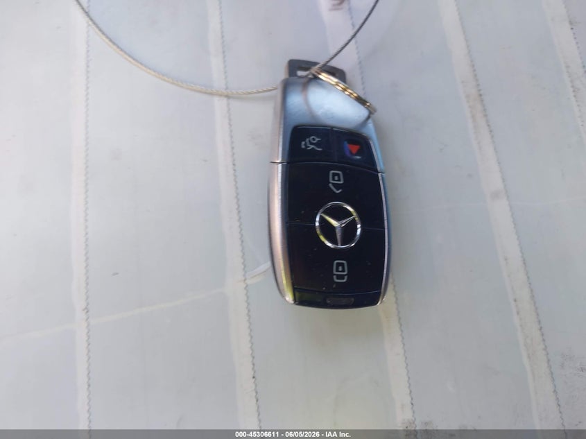 2017 Mercedes-Benz E 300 VIN: WDDZF4JB8HA015273 Lot: 45306611