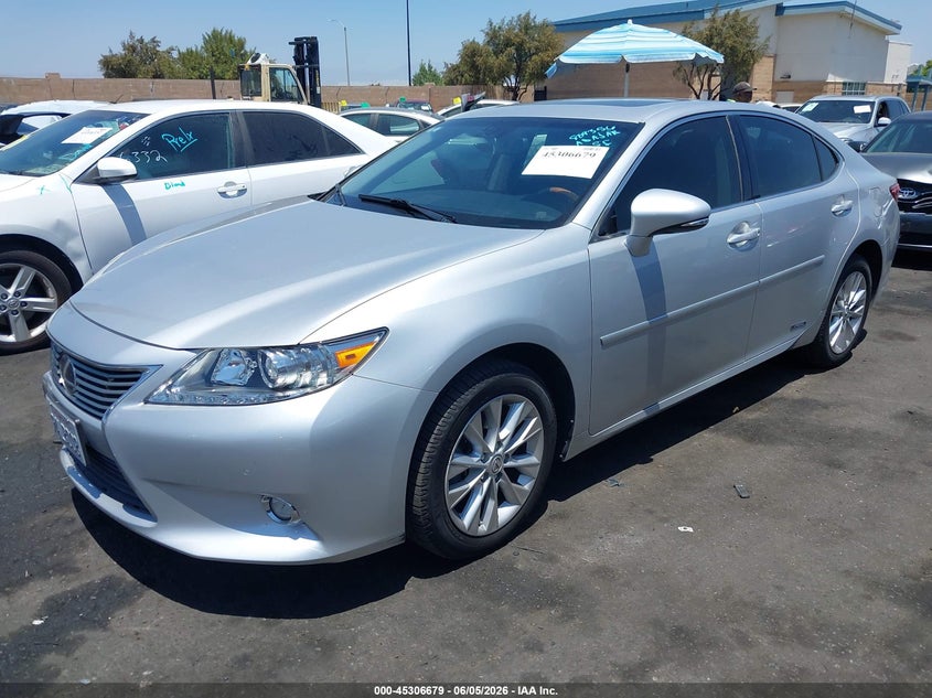 Vin: jthbw1ggxe2058420, lot: 45804542, lexus es 300h 20142