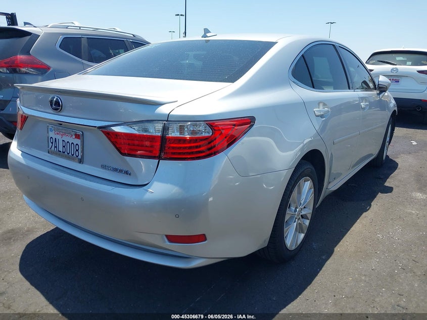 Vin: jthbw1ggxe2058420, lot: 45804542, lexus es 300h 20144