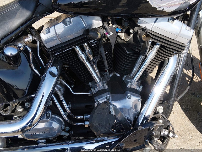 2015 Harley-Davidson Fls Softail Slim VIN: 1HD1JRV31FB034257 Lot: 45306705