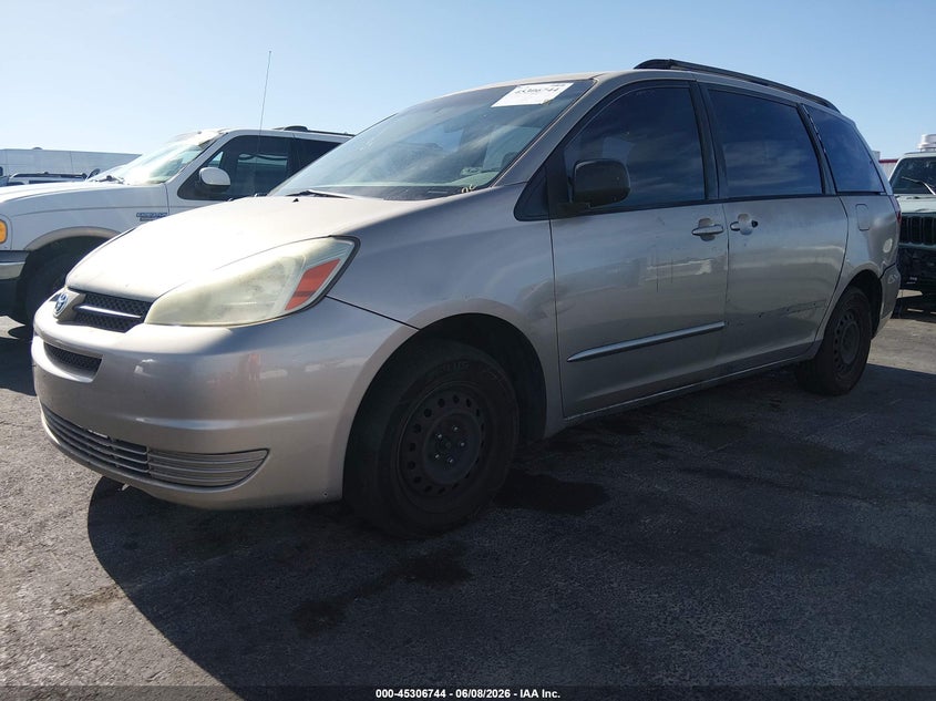 2004 Toyota Sienna Le 5TDZA23C74S117695 photo 1