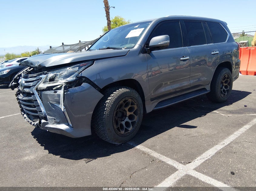 2016 LEXUS LX 570 auction photo 2