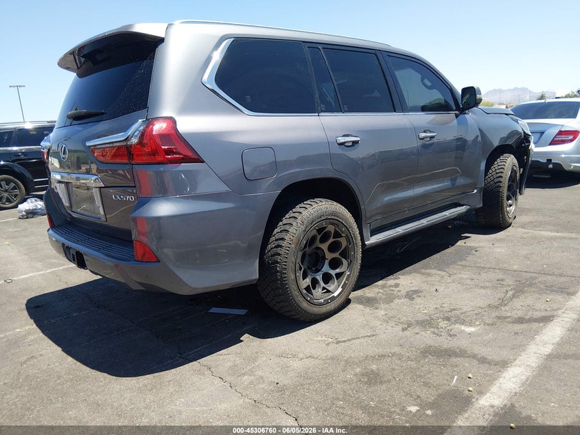 2016 LEXUS LX 570 auction photo 4