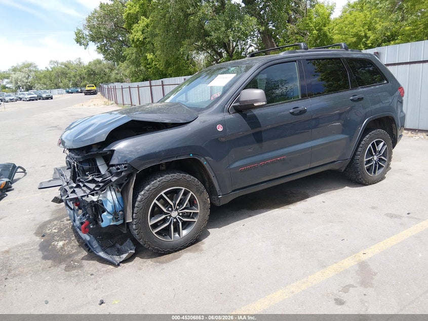 2018 JEEP GRAND CHEROKEE auction photo 2