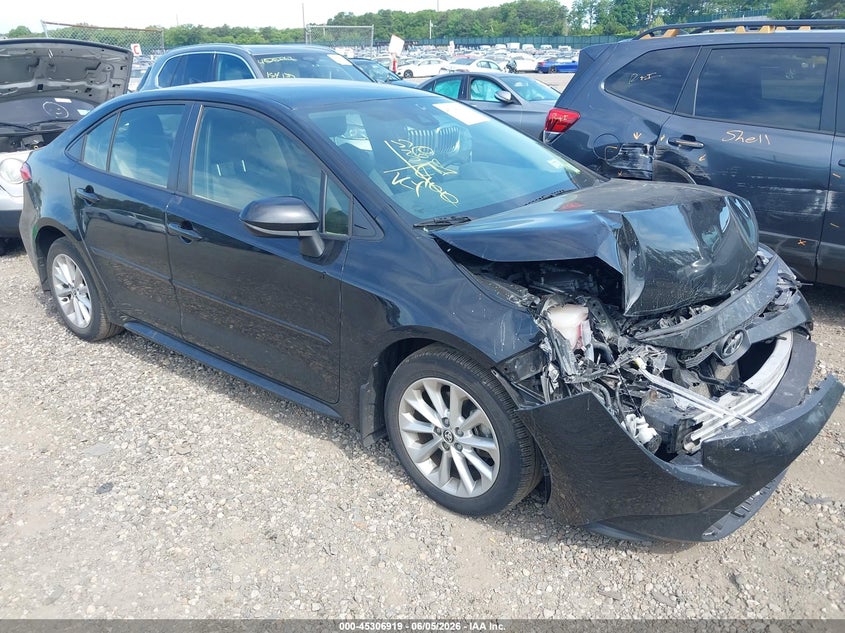 2022 TOYOTA COROLLA LE