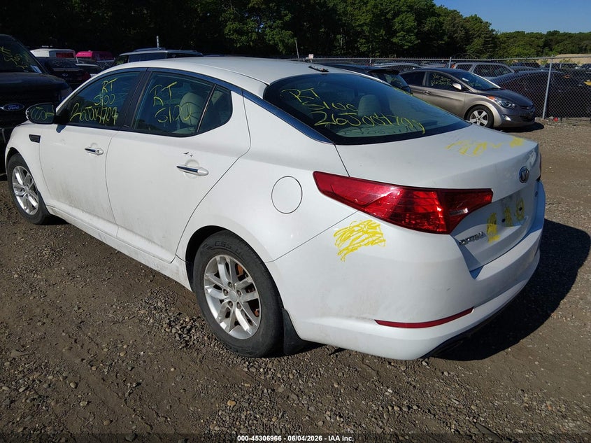 Vin: knagm4a72d5380552, lot: 45804829, kia optima lx 20133