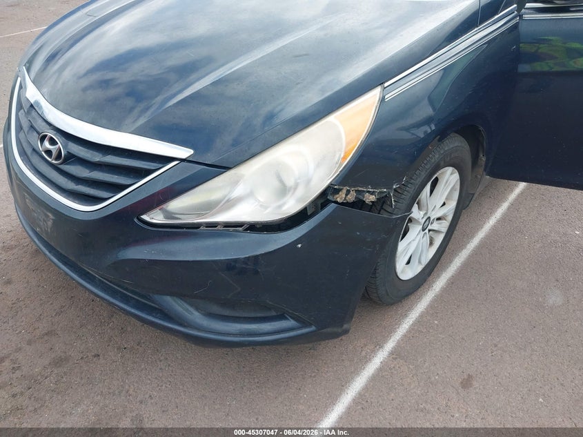 2011 HYUNDAI SONATA auction photo 6
