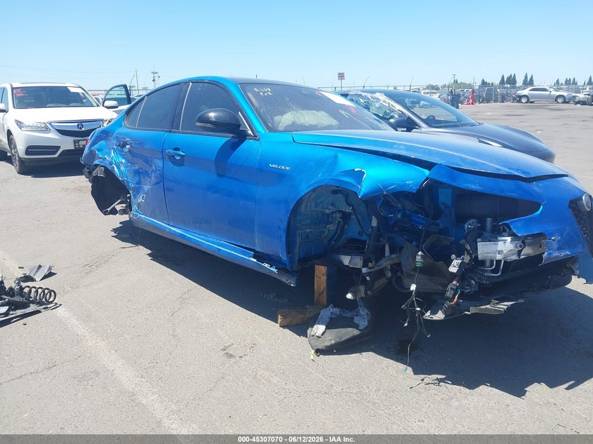 2022 Alfa Romeo Giulia Veloce Awd VIN: ZARFANBN7N7660117 Lot: 45307070