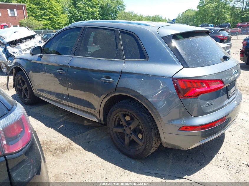 AUDI Q5 - zdjęcie 3