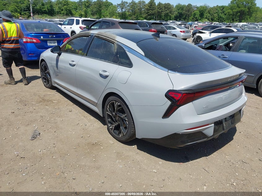 2025 KIA K5 auction photo 3