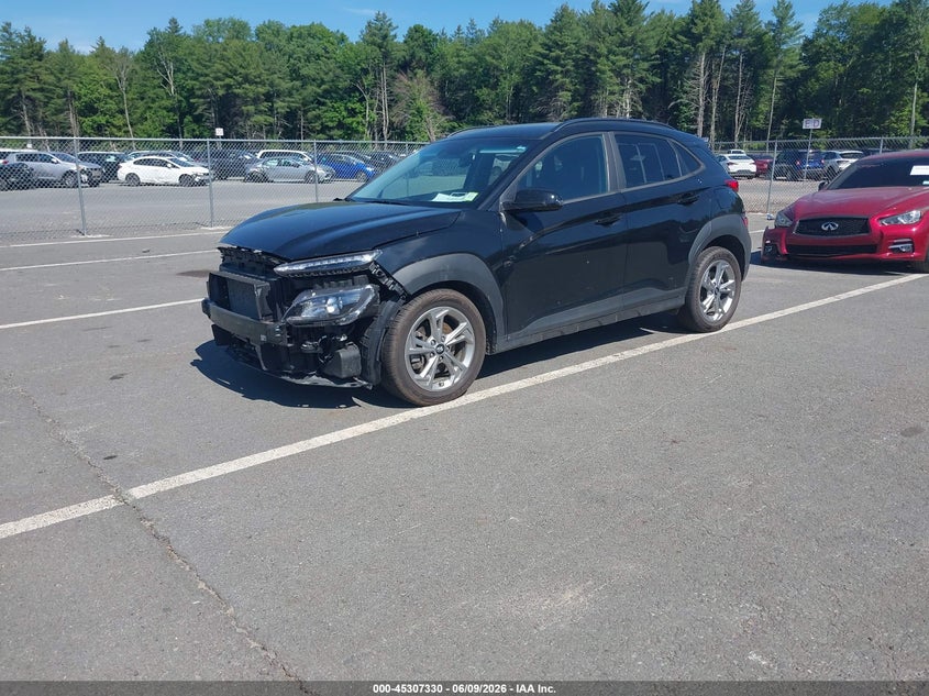 2023 HYUNDAI KONA auction photo 2