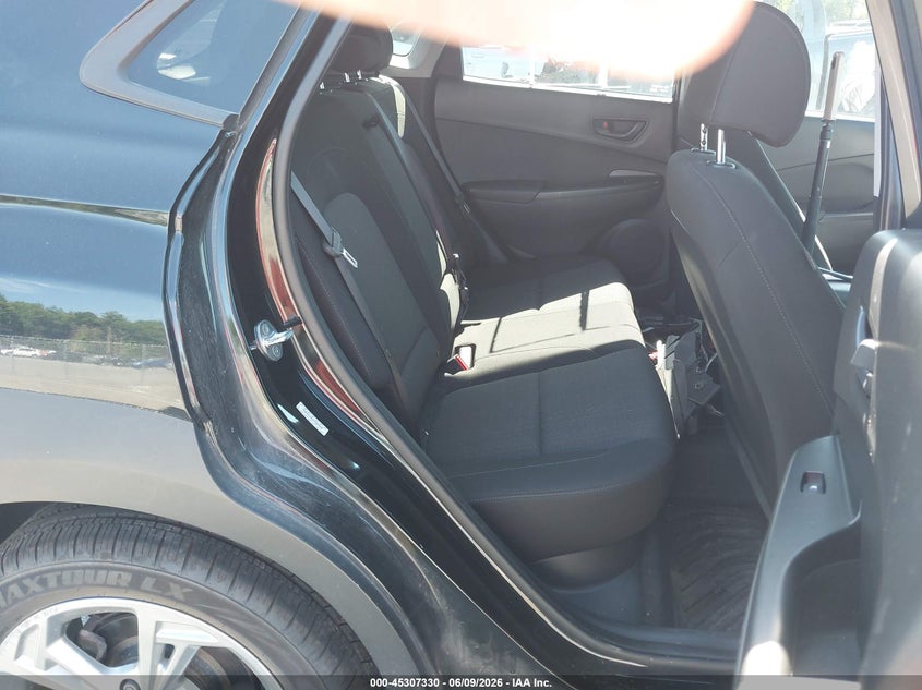 2023 HYUNDAI KONA auction photo 8