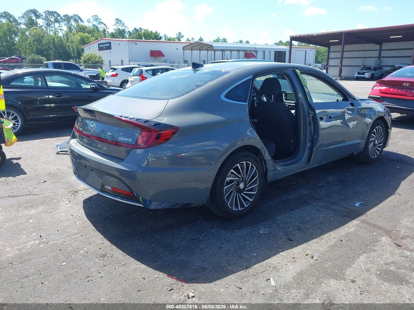 2023 HYUNDAI SONATA HYBRID auction photo 4