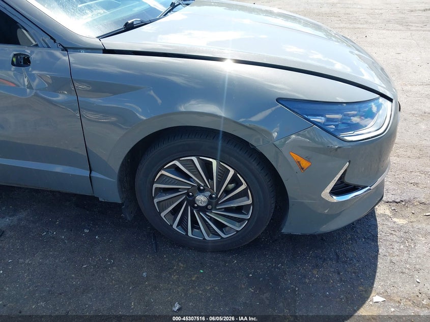 2023 HYUNDAI SONATA HYBRID auction photo 6