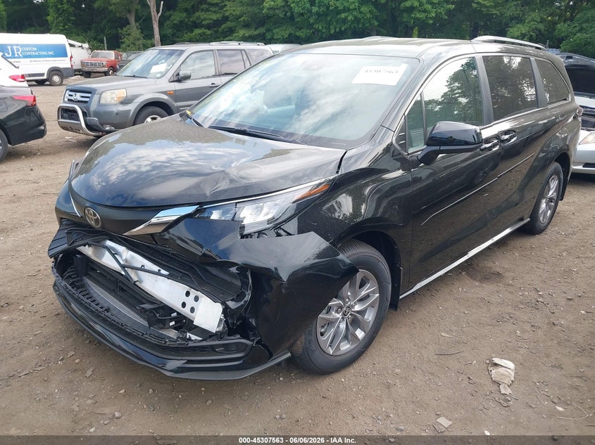 Vin: 5tdkrkec3ts322131, lot: 45805448, toyota sienna le 20262