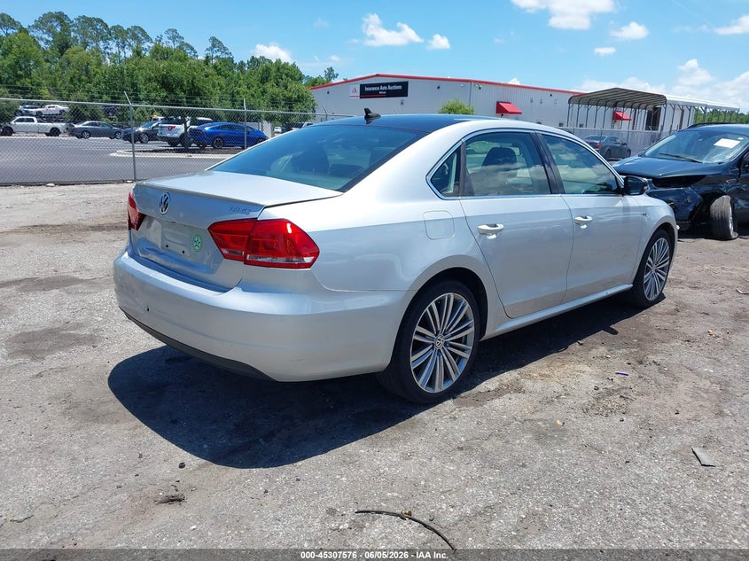 2015 Volkswagen Passat 1.8 1.8T Sport silver Lot 111045307576 Vin 1VWBT7A30FC102971