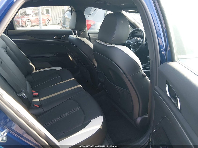 2025 KIA K5 SEDAN 2.5L I-4 DI, DOHC, VVT, 191HP