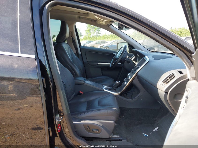 2016 VOLVO XC60 SPORT UTILITY VEHICLE 2.0L I-4 DI, DOHC, VVT, TURBO/SUPERCHARGER, 302HP