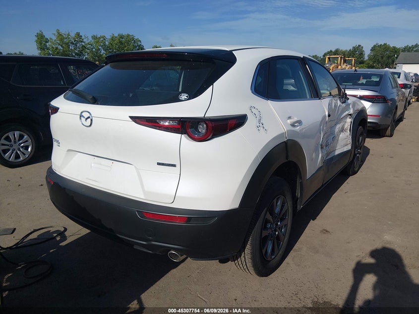 2024 MAZDA CX-30 auction photo 4