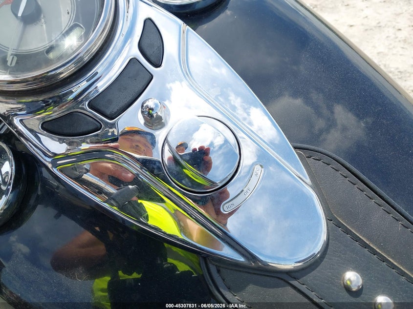 2012 Harley-Davidson Flstc Heritage Softail Classic VIN: 1HD1BWV15CB016835 Lot: 45307831