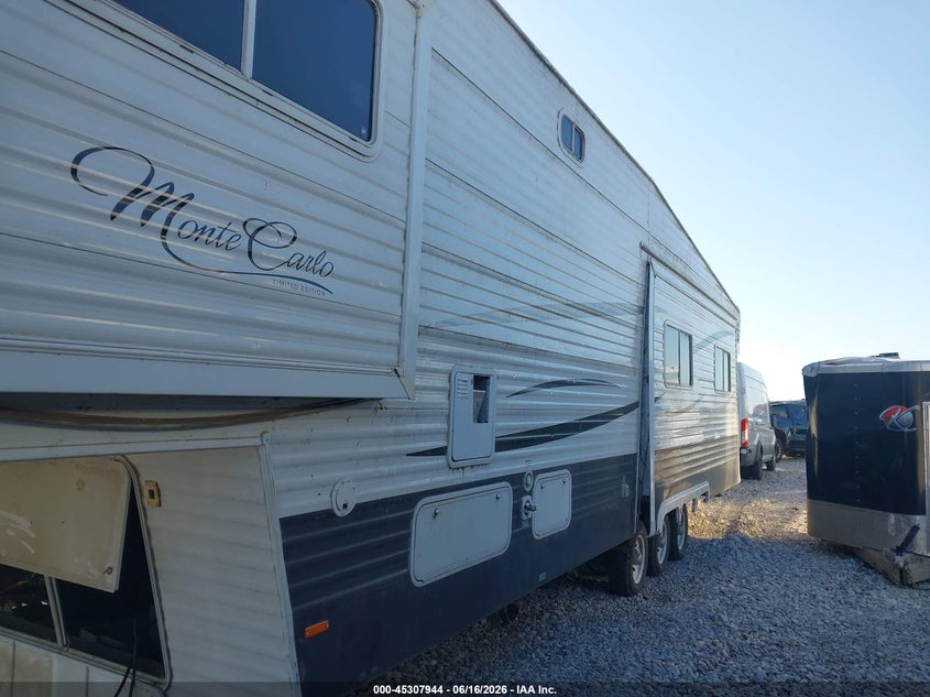 2012 RECREATION BY DESIGN 5TH WHEEL TRAVEL TRAILER auction photo 6