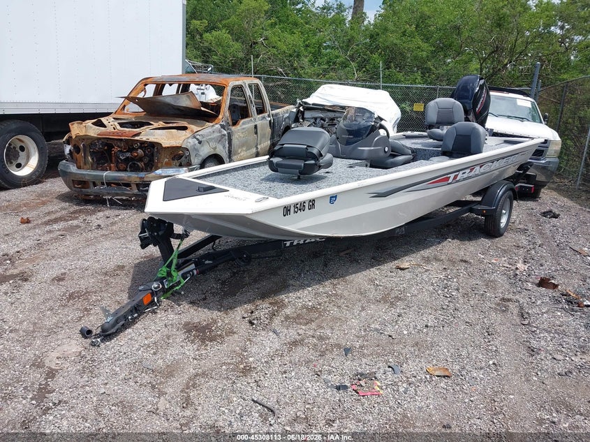 BUJ85352C626 2026 TRACKER PRO 170 photo 1