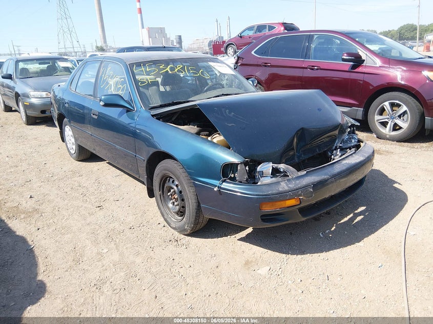 1996 TOYOTA CAMRY auction photo 1