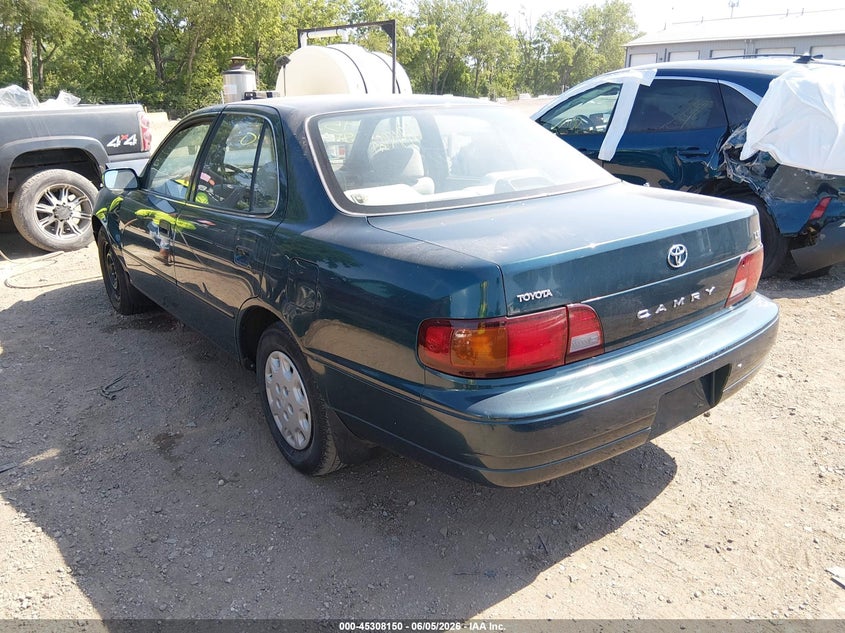 1996 TOYOTA CAMRY auction photo 3