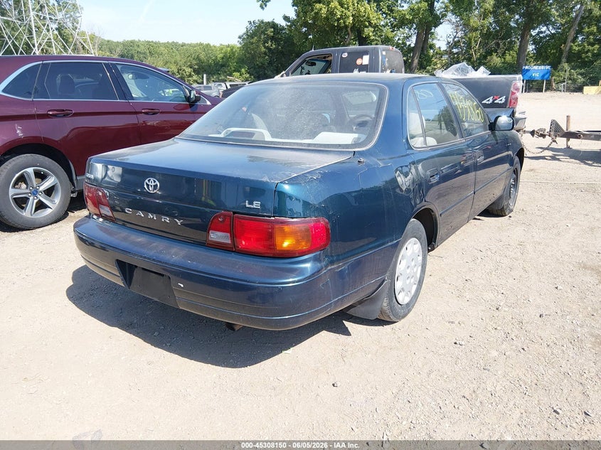 1996 TOYOTA CAMRY auction photo 4
