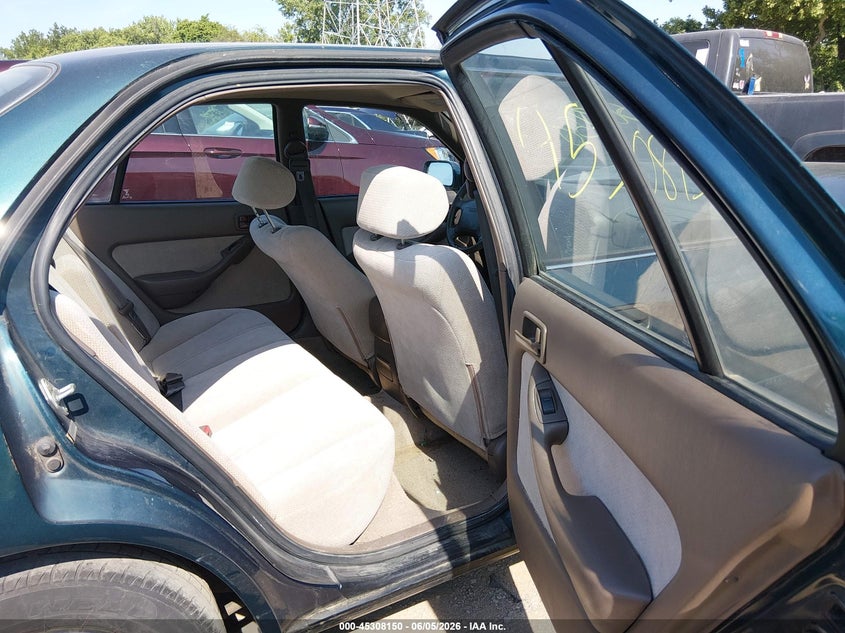 1996 TOYOTA CAMRY auction photo 8