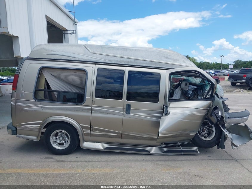 2001 GMC Savana Upfitter VIN: 1GDFG15R011118009 Lot: 45308164