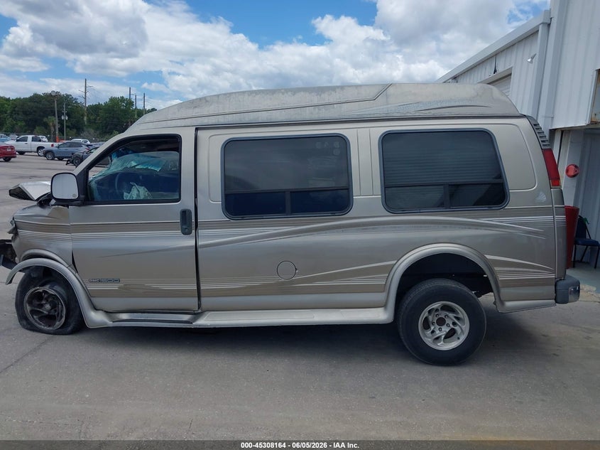 2001 GMC Savana Upfitter VIN: 1GDFG15R011118009 Lot: 45308164