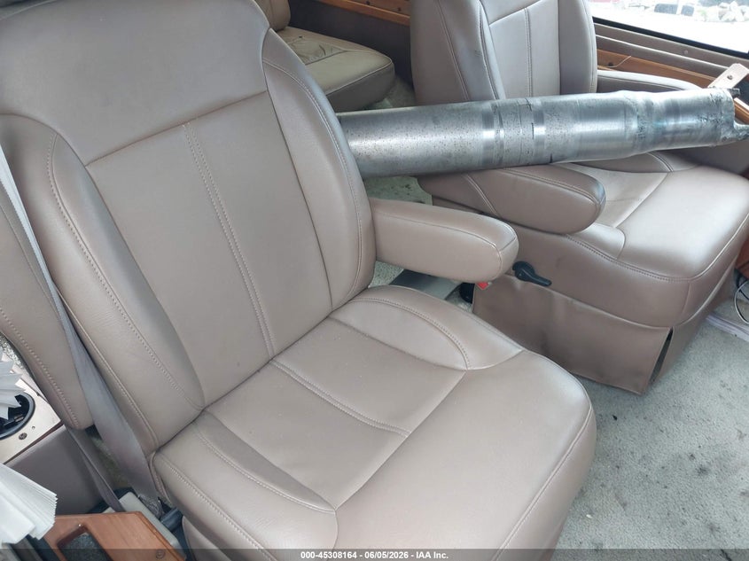 2001 GMC Savana Upfitter VIN: 1GDFG15R011118009 Lot: 45308164