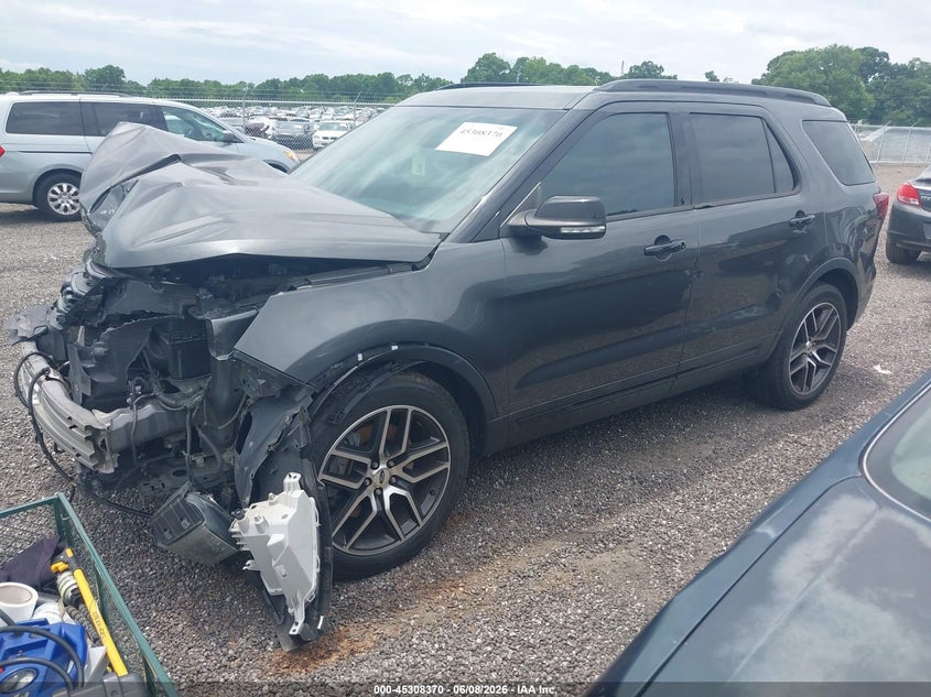 2016 FORD EXPLORER auction photo 2