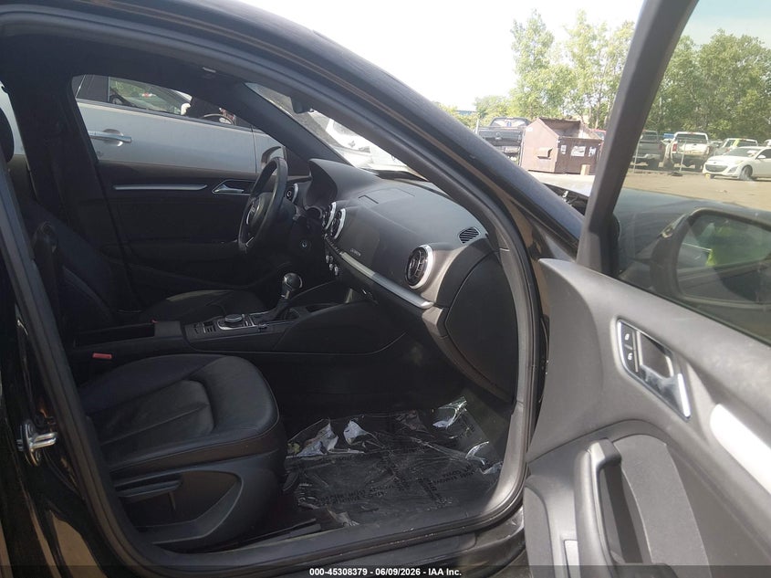 2016 AUDI A3 auction photo 5