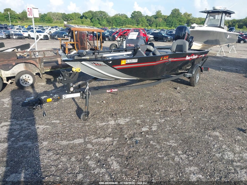 2024 TRACKER 16' auction photo 2