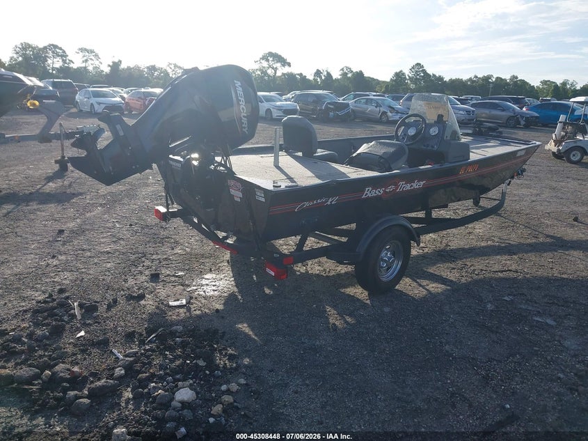 2024 TRACKER 16' auction photo 4