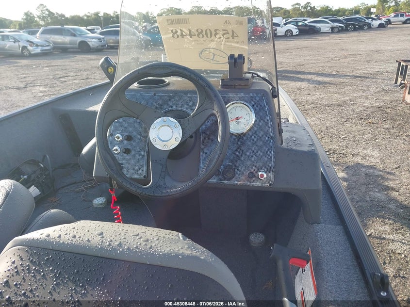 2024 TRACKER 16' auction photo 7