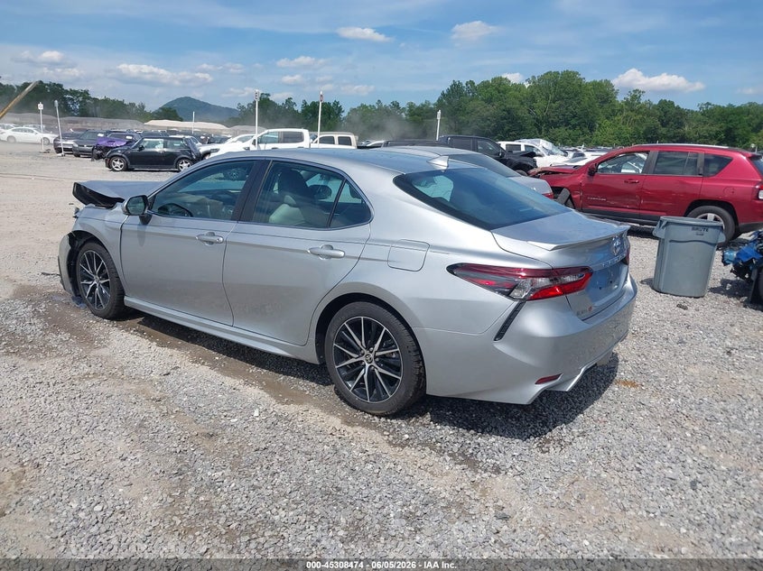 Vin: 4t1t11ak3mu562646, lot: 45806359, toyota camry se 20213