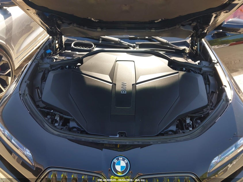 2025 BMW I7 SEDAN ELECTRIC
