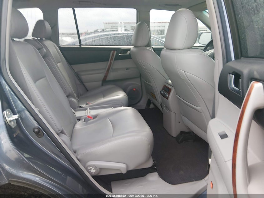 AtlanticExpress - Toyota Highlander