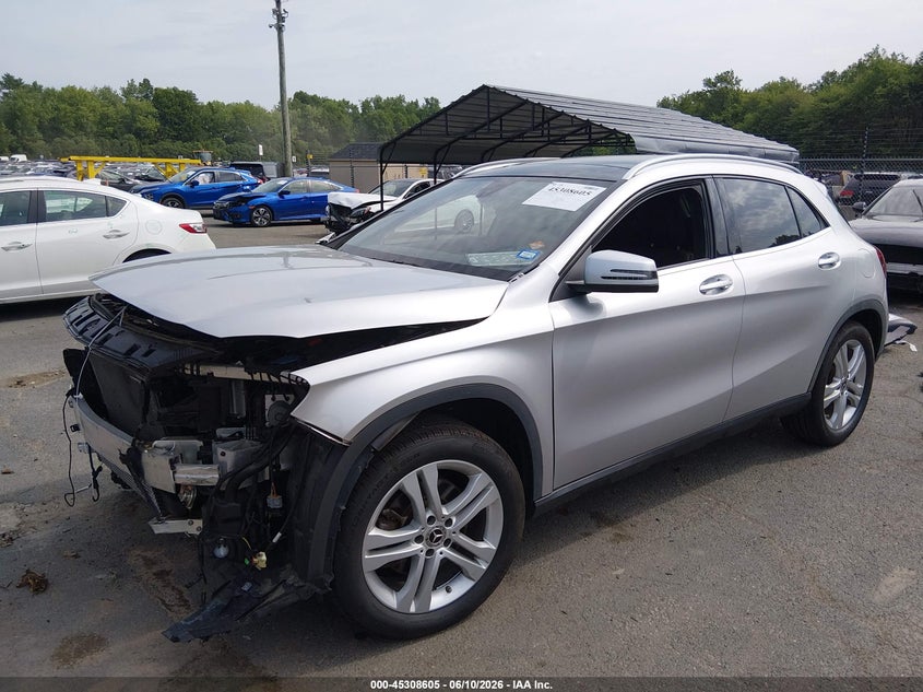 WDCTG4GB4KU013833 2019 Mercedes-Benz Gla 250 4matic photo 1