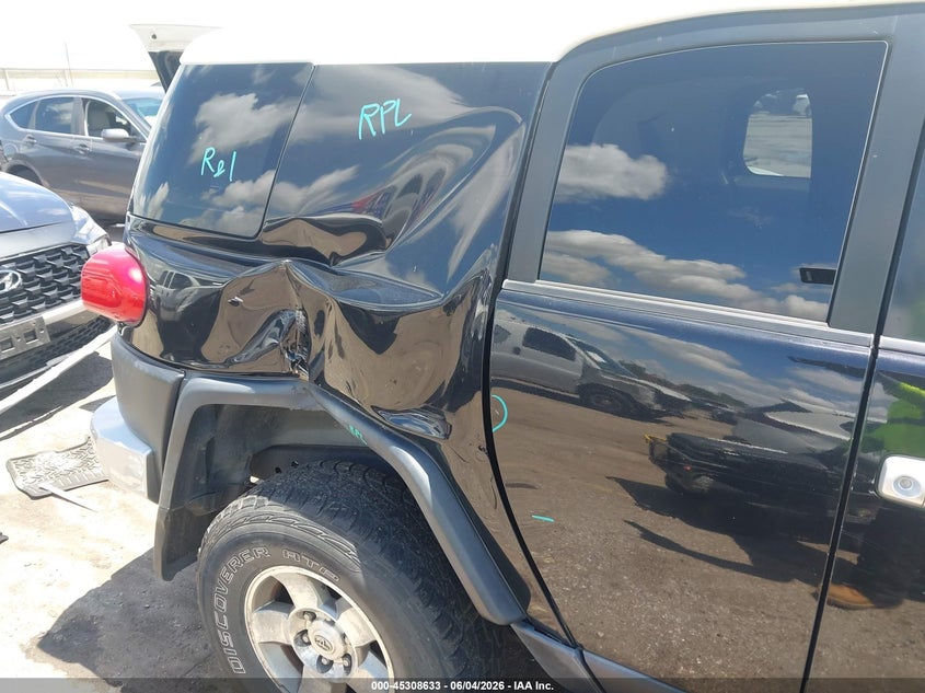 2008 Toyota Fj Cruiser VIN: JTEBU11F08K051113 Lot: 45308633
