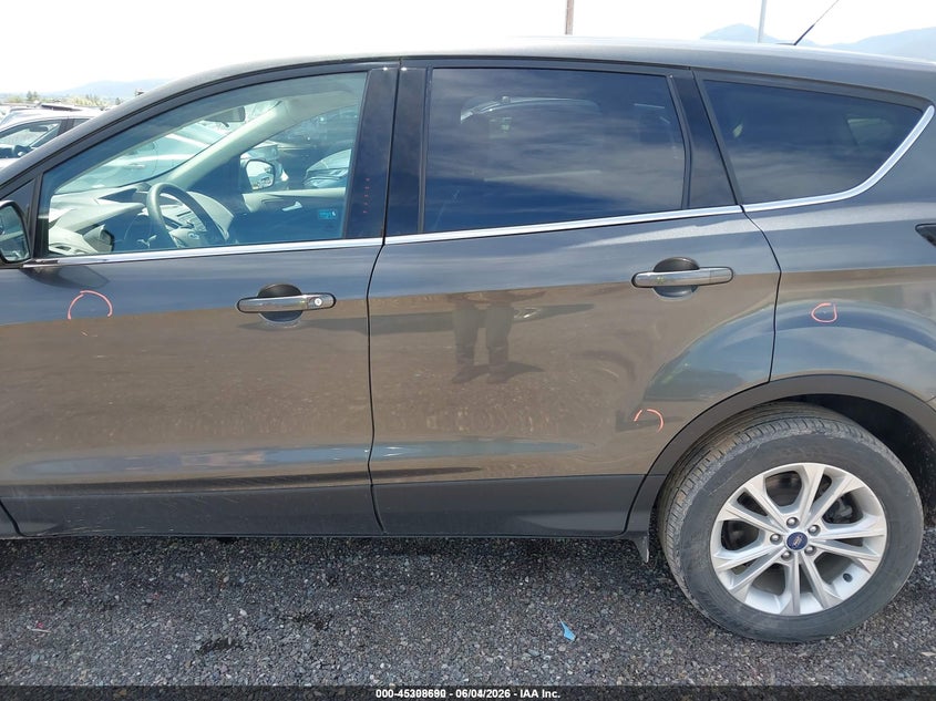 2017 FORD ESCAPE auction photo 6