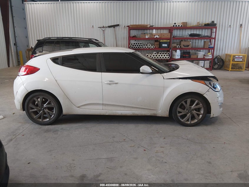 2017 Hyundai Veloster VIN: KMHTC6AD8HU310647 Lot: 45308808