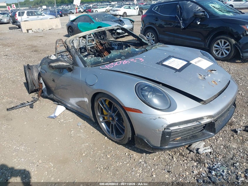2021 PORSCHE 911