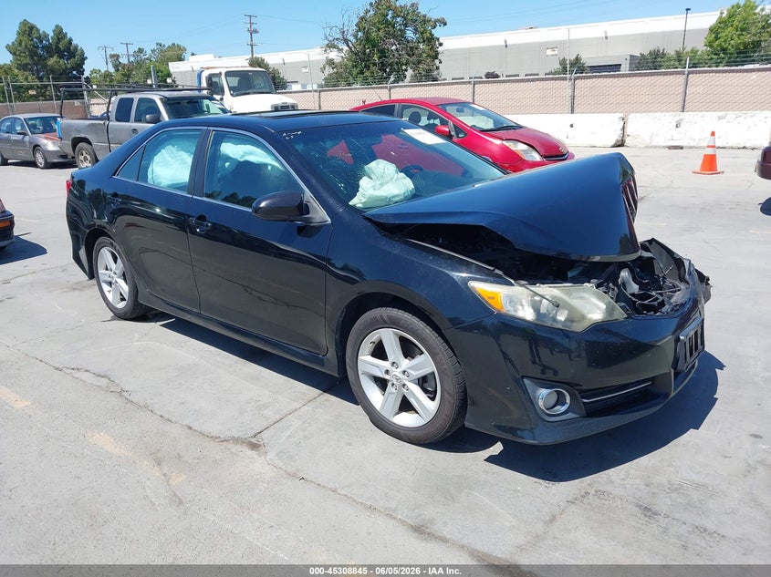 Vin: 4t1bf1fk7cu134194, lot: 45806731, toyota camry se 2012 img_1
