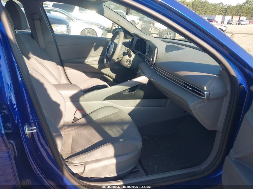 AtlanticExpress - Hyundai Elantra